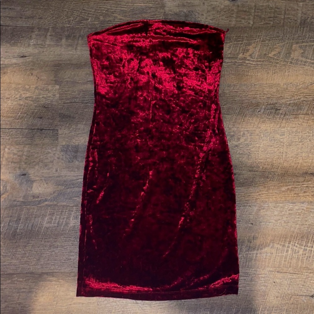 Size Small Garage Strapless Velvet Dress